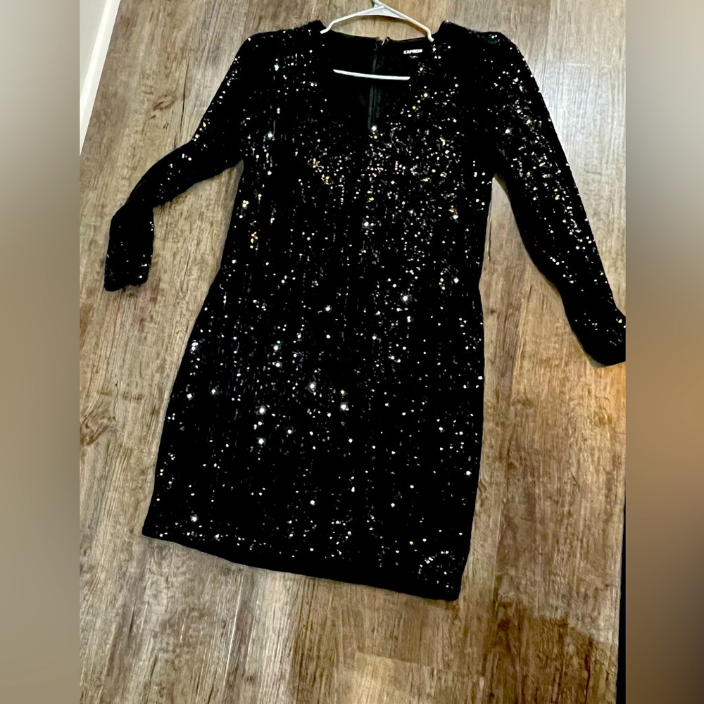 Black sequin dress v neck
